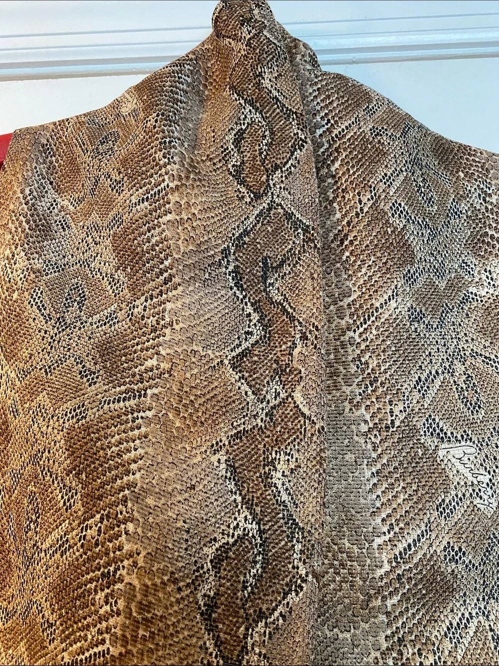 Burberry Linen Silk Snake Logo Scarf NWT Made in Italy 🇮🇹